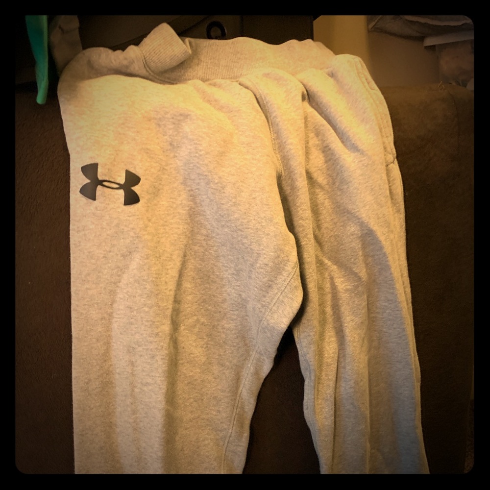 Gray under armour sweat pants.